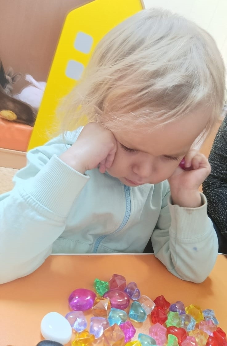 МАГИЯ МАРБЛС: КАК КАМЕШКИ ПОМОГАЮТ РАЗВИВАТЬ ЭМОЦИОНАЛЬНЫЙ ИНТЕЛЛЕКТ И ТВОРЧЕСТВО РЕБЕНКА