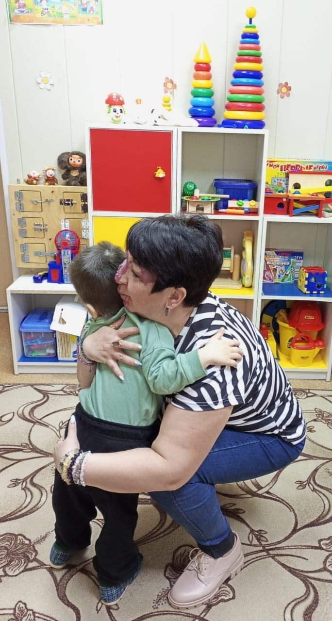 ИНДИВИДУАЛЬНЫЕ ЗАНЯТИЯ ДЛЯ ОСОБЫХ ДЕТЕЙ: ПОМОЩЬ ПСИХОЛОГА, ЛОГОПЕДА И ДЕФЕКТОЛОГА